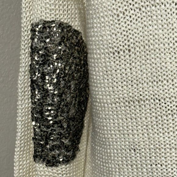 Tobi Cream Sweater with Elbow Detail - Picture 5 of 12